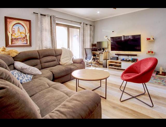 2 BEDROOM DUPLEX FOR SALE IN DARRENWOOD